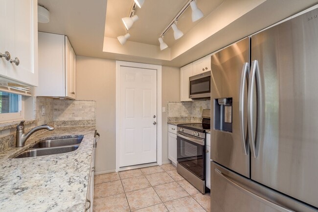 Building Photo - Carlton Road