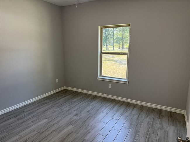 Building Photo - 162 County Rd 2221