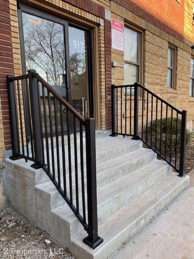 Building Photo - 2 br, 1 bath Apartment - 917-927 Dana Ave