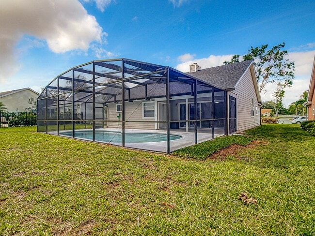 Building Photo - Beautiful 3 Bedroom, 2 Bath POOL Home with 2-Car Garage in the Heart of Hunters Creek!