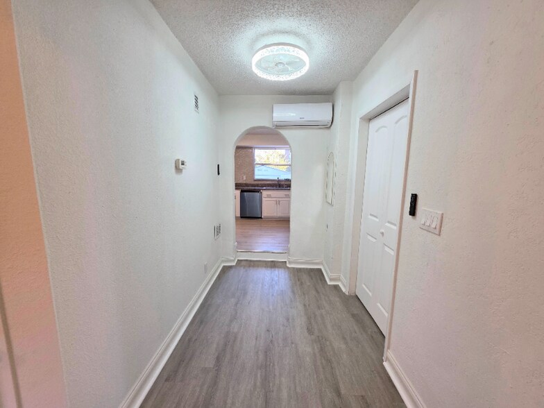 Building Photo - 12991 114th Ave N