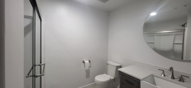 Building Photo - 393 S Cor Vw Dr