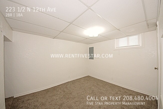 Building Photo - 223 1/2 N 12th Ave-