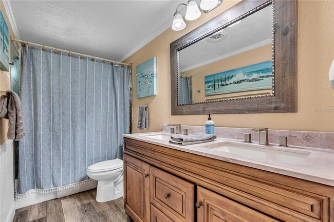 Building Photo - 6623 Glades Way
