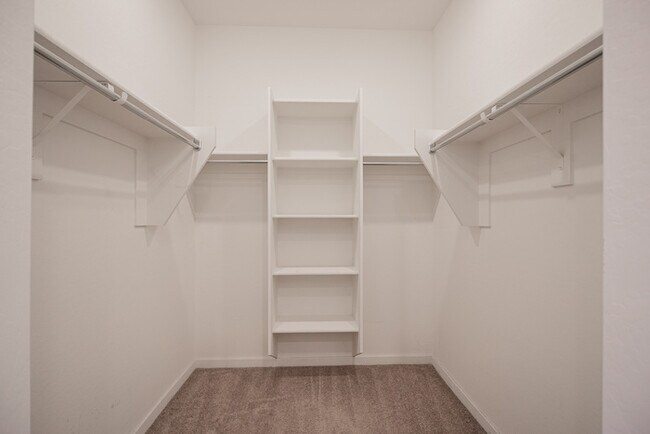 Building Photo - 12448 W Gardenia Ct