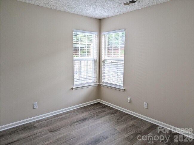 Building Photo - 2151 Wexford Way