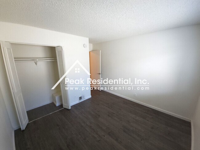 Building Photo - 41 La Fresa Ct