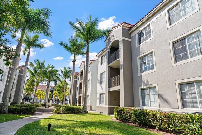 Building Photo - 6851 SW 44th St