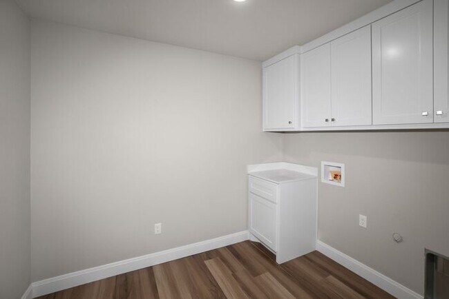 Building Photo - 4713 Scotty Dr