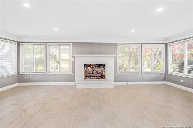 Building Photo - 2706 Huntington Rd