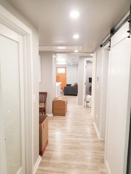 Primary Photo - 226 Victor St