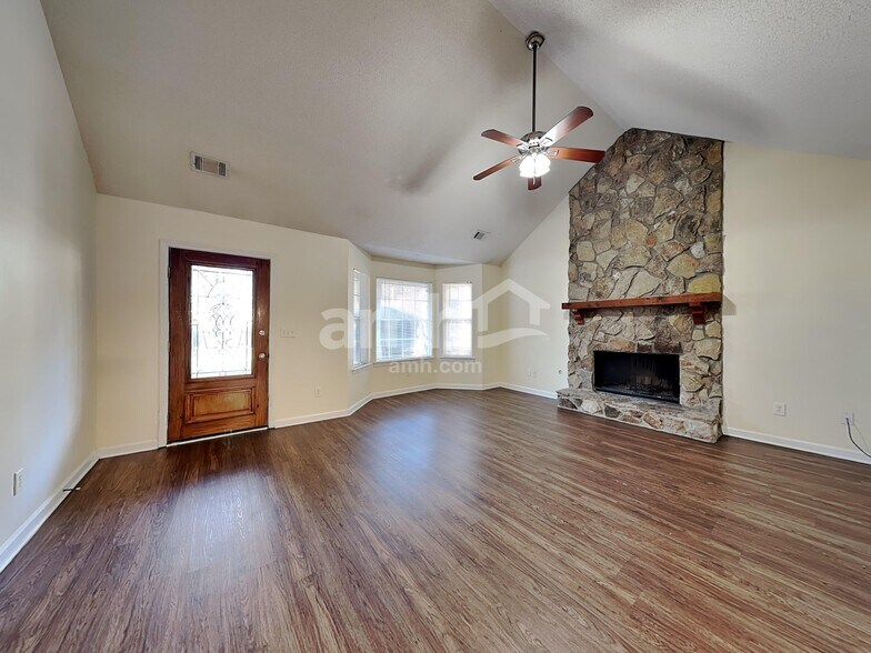 Building Photo - 241 Fairbrook Ln