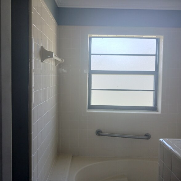 Building Photo - 10602 Whitestone Ct