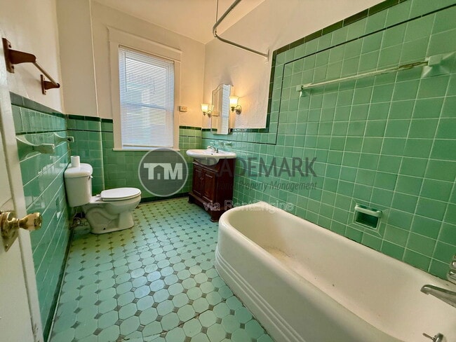 Building Photo - 2246 N 4th St