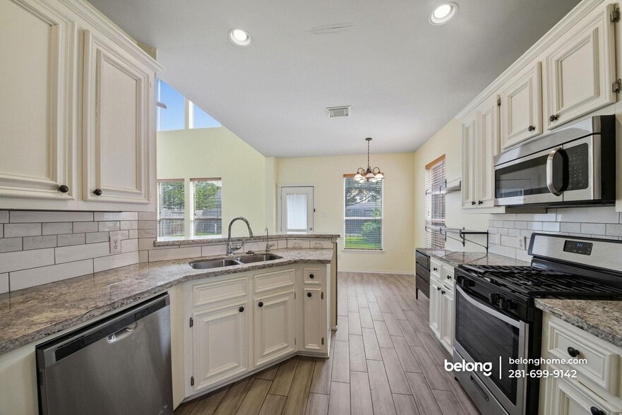 Building Photo - 16246 Field Haze Tr