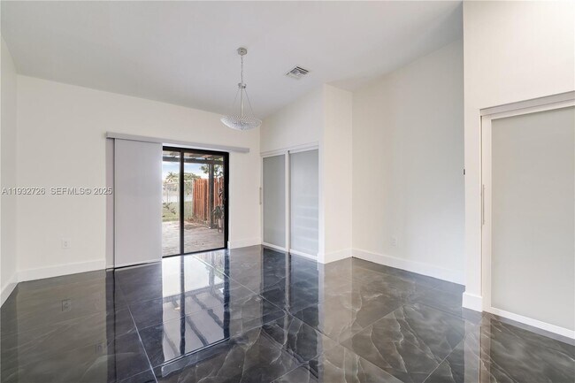 Building Photo - 14805 SW 74th Ln