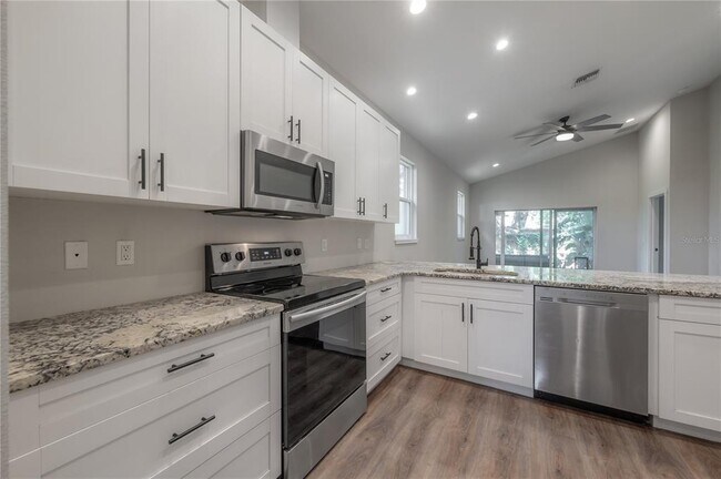 Building Photo - 6804 N 17th St