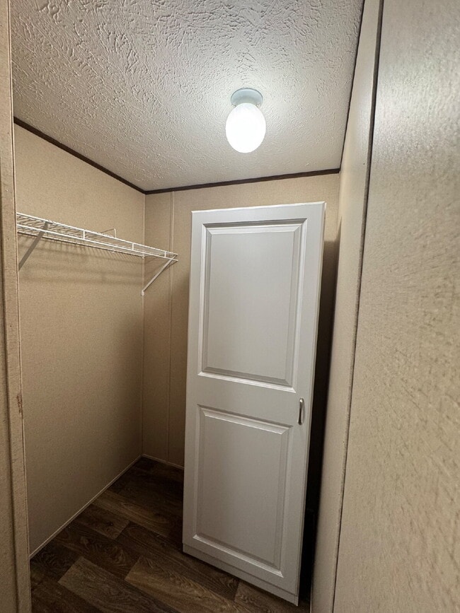 Building Photo - 2 bed 2 bath in Fair Play