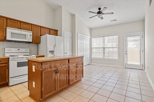 Building Photo - 3084 River Run Trail