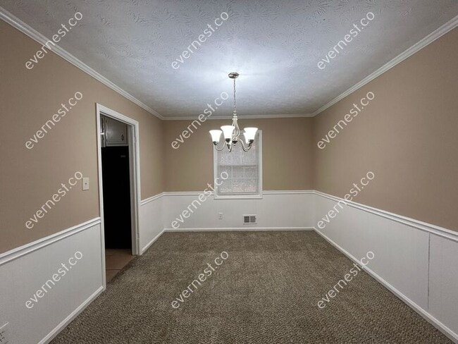 Building Photo - 3780 Cedar Hurst Way