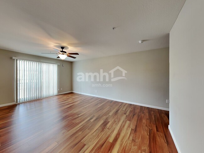 Building Photo - 20785 W Maiden Ln