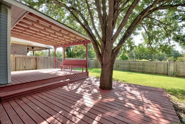 Building Photo - 6563 Needham Ln