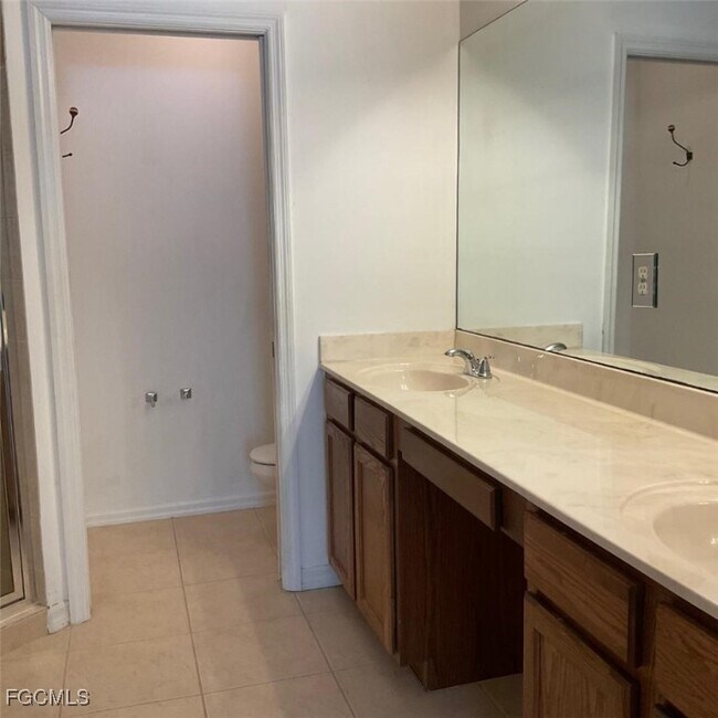 Building Photo - 3174 Antica St