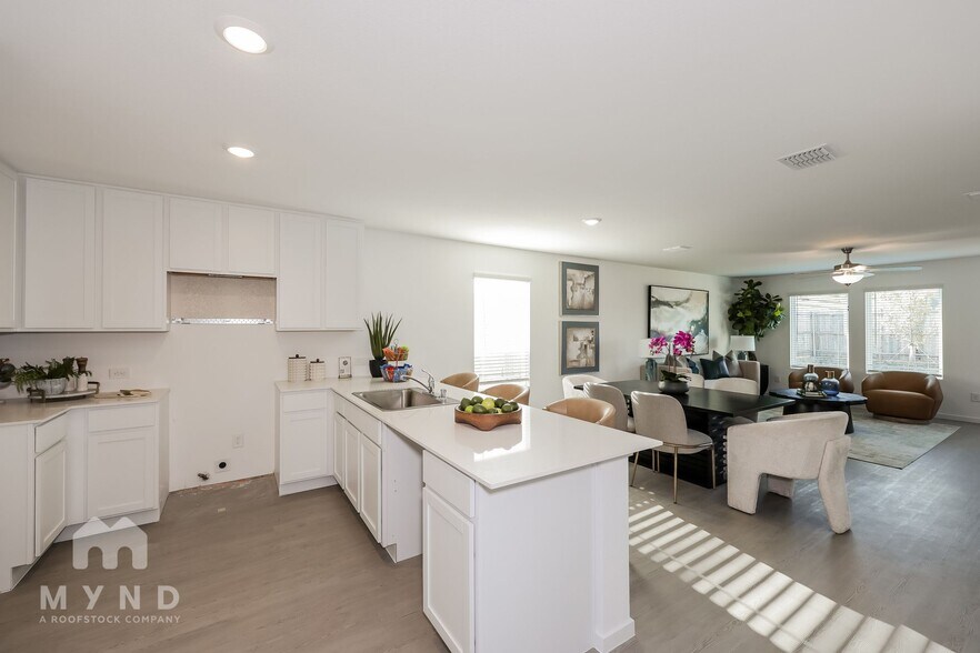 Building Photo - 10136 Dalgreen Cir