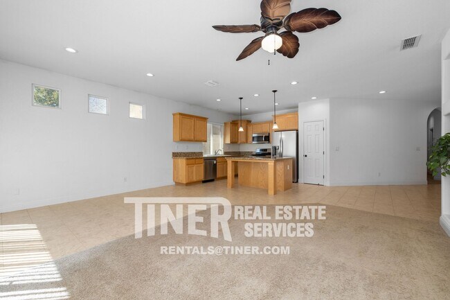 Building Photo - 12236 Habitat Way