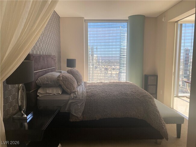 Building Photo - 3726 S Las Vegas Blvd