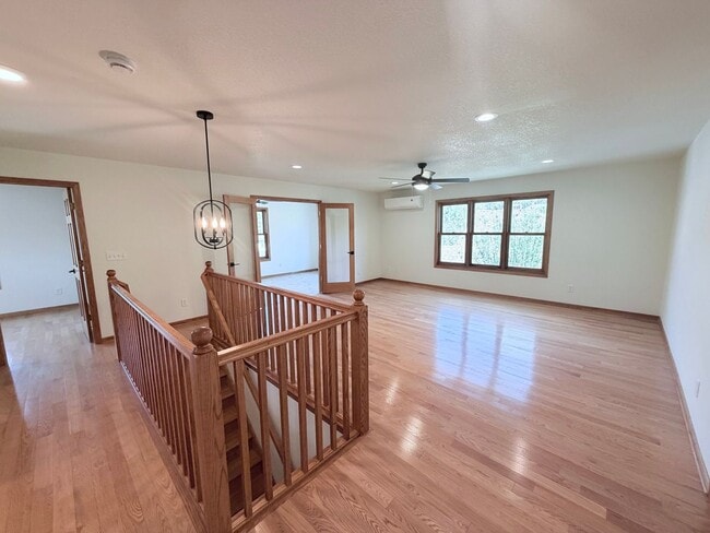 Building Photo - Fully Remodeled Luxury Home with Exceptional Space and Style!!