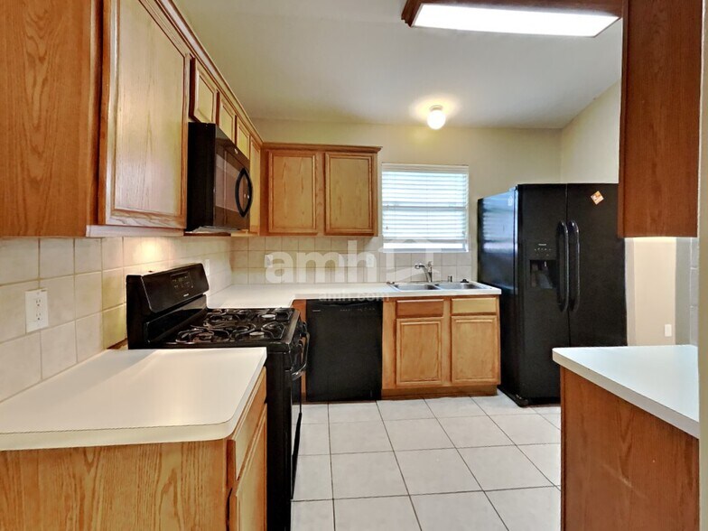 Building Photo - 4922 Kasos Isle Dr