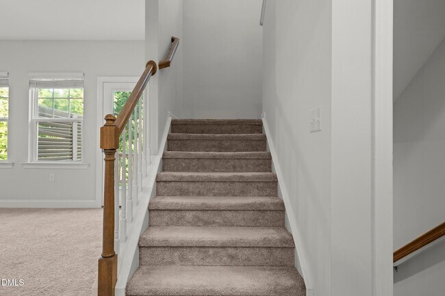 Building Photo - 229 Daisy Grove Ln