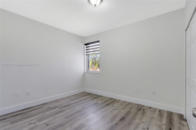Building Photo - 15638 SW 91st Ln