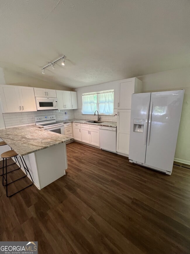 Building Photo - 6392 GA-5