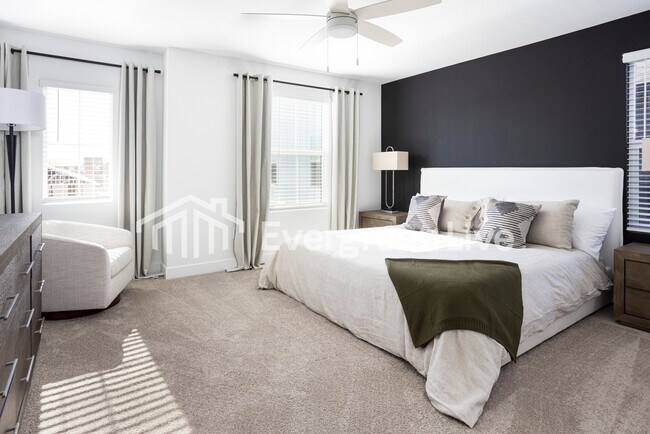 Building Photo - 9117 N 181st Ave