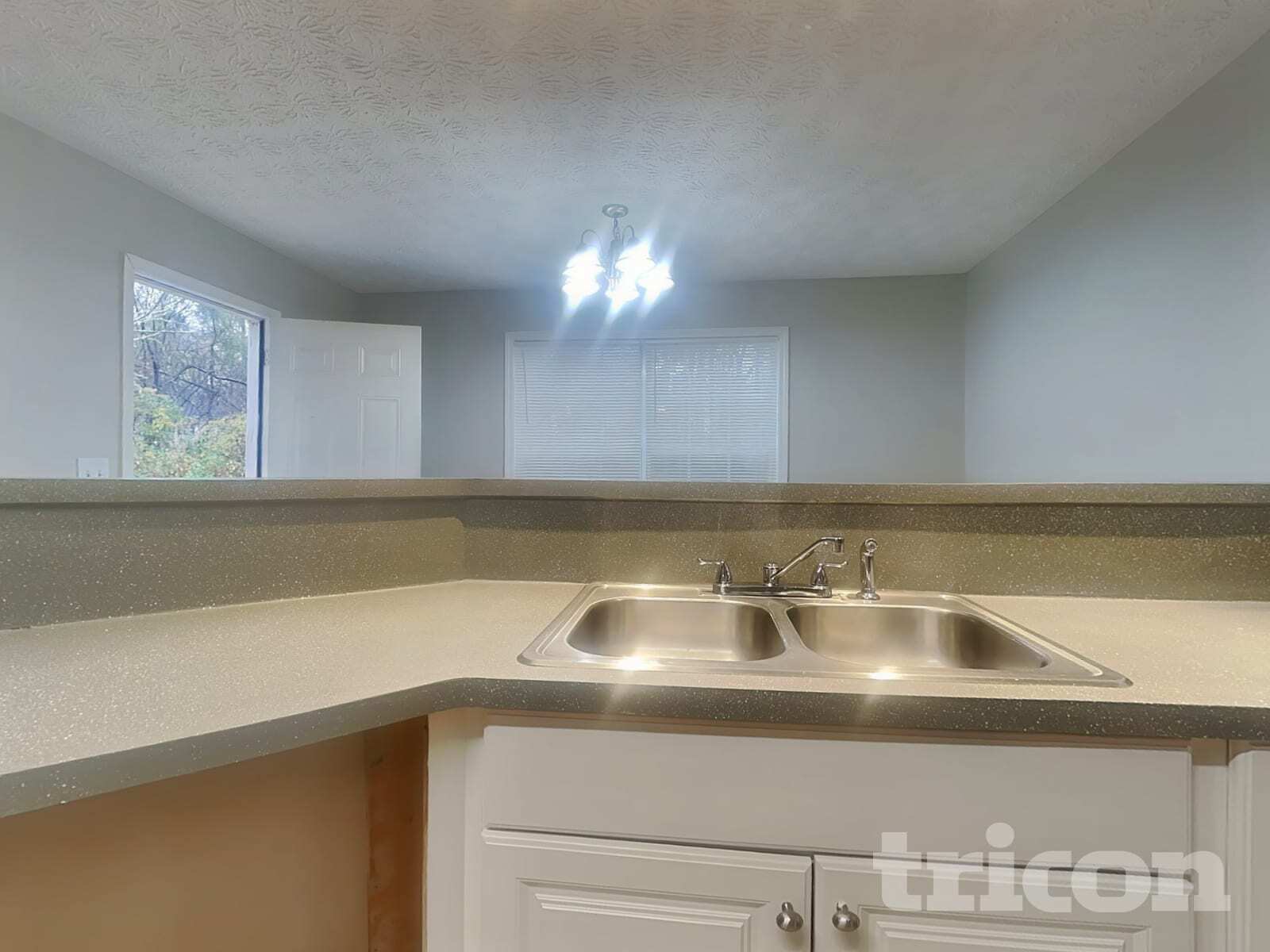 Building Photo - 65 Cascade Ct