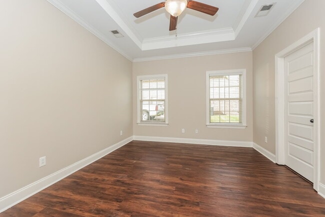 Building Photo - 1703 Drayton Dr