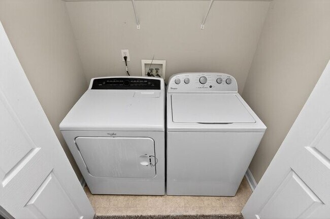 Building Photo - Charming 3BD/2BA Ranch on Large Lot in Indian Trail!