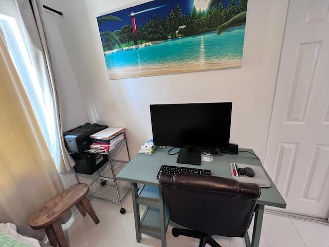 Building Photo - 1015 S K St