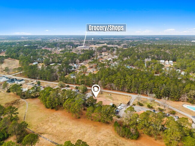 Building Photo - 310 Country Club Villa Dr