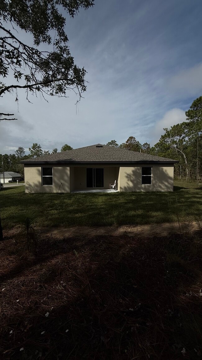 Building Photo - 9351 N Pineview Way