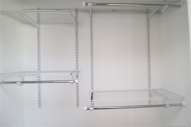 Building Photo - 5112 Mabe Dr