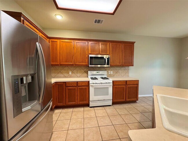 Building Photo - 2311 Portwood Bend Cove