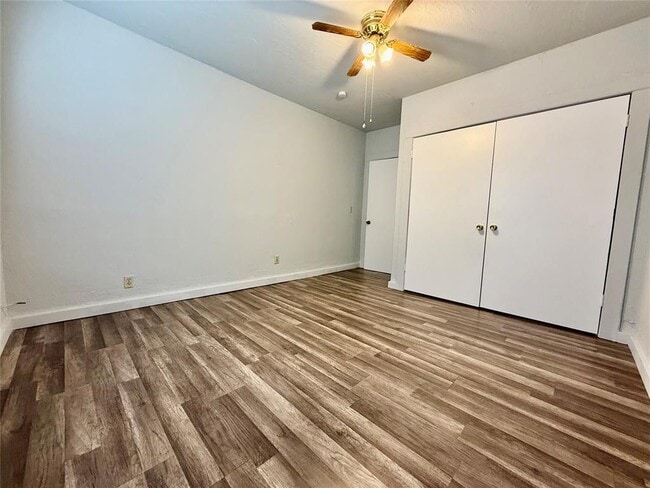 Building Photo - 1013 W 3rd St