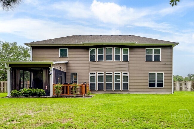 Building Photo - 121 Cypress Loop