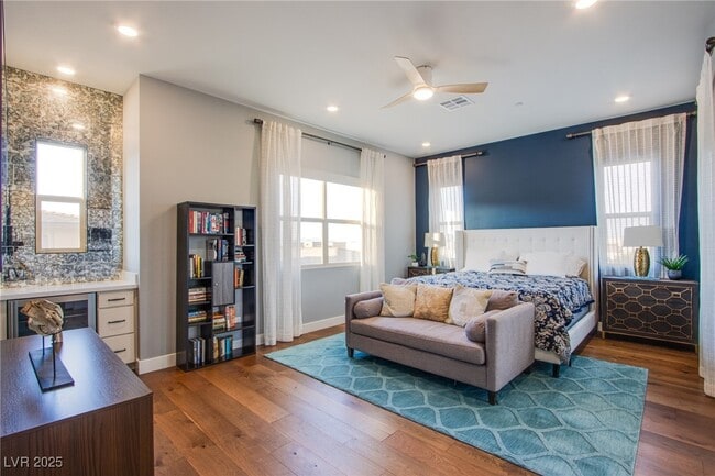 Building Photo - 10960 Merito Ct