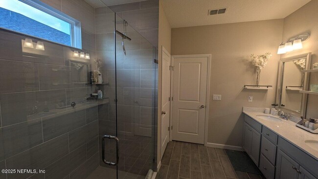 Building Photo - 3956 Bloomfield Ct