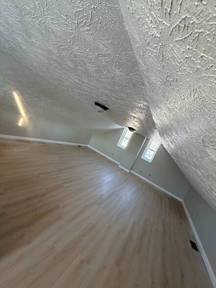 Building Photo - 1321 Oxford State Rd