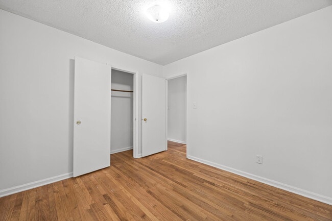 Building Photo - 110 Moore Rd